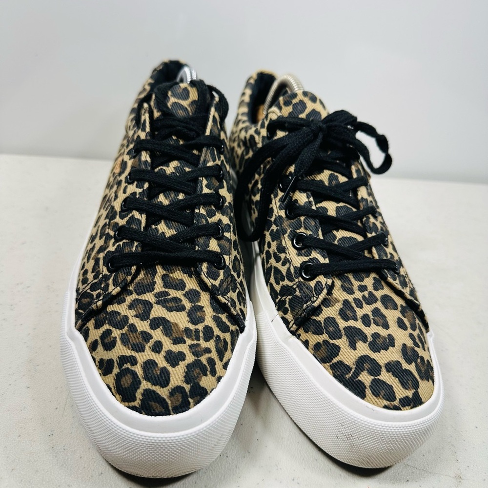 Lamo Black Fabric Interior - Picture 2 of 7